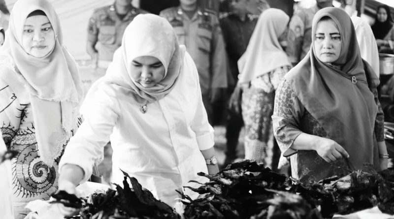 Tindak Lanjut Pesan Presiden, Wabup Atika Pantau Harga Sembako