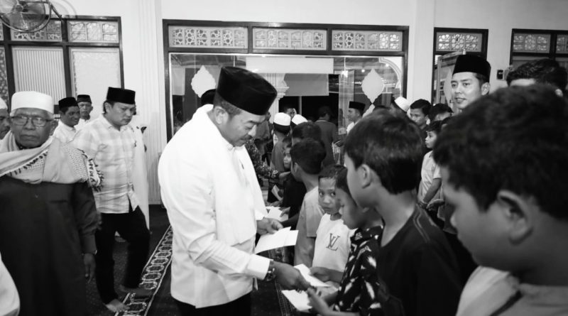 Bupati Madina Buka Bersama Anak Yatim se-Kecamatan Lembah Sorik Marapi
