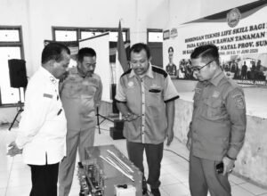 Tusuk Sate untuk Mengganti Ladang Ganja