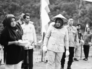 Atika Azmi Turun ke Ladang untuk Dukung Program Ketapang Presiden